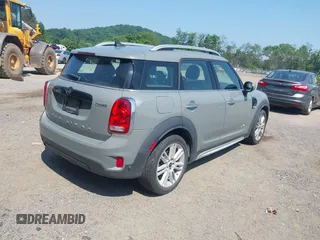 2020 MINI Countryman Cooper with VIN WMZYW5C03L3L14724, listed as a IAAI auction lot 42478285 with 57,915 mi miles and . Bid and sale history available at DreamBid. Image 4.