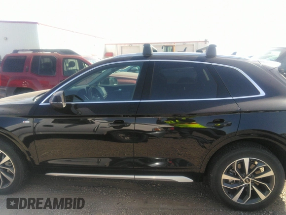 2024 Audi Q5 S line Premium Plus with VIN WA1EAAFY8R2086532, listed as a IAAI auction lot 41845939 with 18,852 mi miles. Bid and sale history available at carsss.com. Image 14.