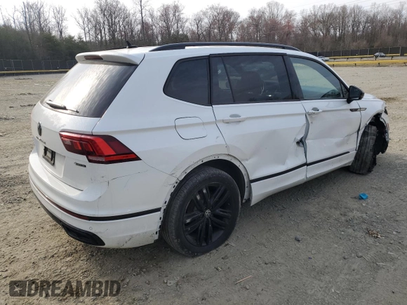 2022 Volkswagen Tiguan SE R-Line Black with VIN 3VV8B7AXXNM169059, listed as a Copart auction lot 45700025 with 46,191 mi miles and Salvage Title. Bid and sale history available at DreamBid. Image 3.