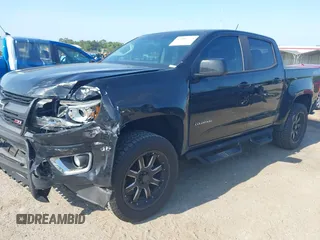 2020 Chevrolet Colorado 2WD Z71 z VIN 1GCGSDEN2L1122555, wystawiony jako IAAI lot #42096724 z przebiegiem 120 679 mil mil oraz . Historia ofert i sprzedaży dostępna na DreamBid. Obrazek 2.