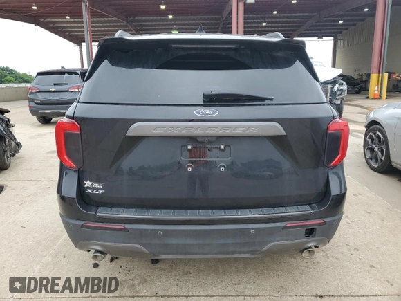 2022 Ford Explorer XLT z VIN 1FMSK7DH3NGC42481, wystawiony jako Copart lot #58713175 z przebiegiem 42 334 mil mil oraz Czysty tytuł • Clean title. Historia ofert i sprzedaży dostępna na DreamBid. Obrazek 6.