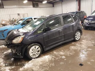 2010 Honda Fit Sport с VIN JHMGE8H47AC013526, выставлен на аукционе IAAI как лот 41617145 с пробегом 108 459 миль миль и . История ставок и продаж доступна на DreamBid. Изображение 17.
