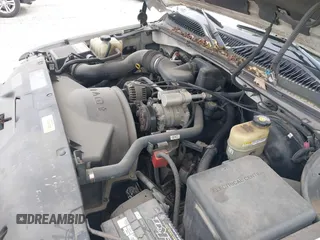 2002 Chevrolet Silverado 1500 Commercial with VIN 1GCEC14W92Z169630, listed as a IAAI auction lot 42226421 with 240,032 mi miles and . Bid and sale history available at DreamBid. Image 10.