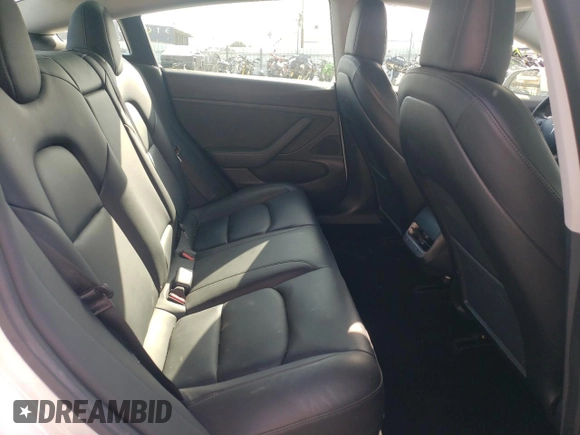 2019 Tesla Model 3 Mid Range with VIN 5YJ3E1EA5KF485116, listed as a Copart auction lot 49289295 with 39,911 mi miles and Salvage Title. Bid and sale history available at DreamBid. Image 10.