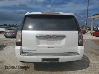 2019 GMC Yukon XL Denali with VIN 1GKS1HKJ3KR251642, listed as a Copart auction lot 76199674 with 0 mi miles and Salvage Title. Bid and sale history available at carsss.com. Image 6.