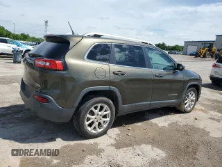 2015 Jeep Cherokee Latitude with VIN 1C4PJLCB1FW689191, listed as a Copart auction lot 55698695 with 114,070 mi miles and Clean Title. Bid and sale history available at carsss.com. Image 3.