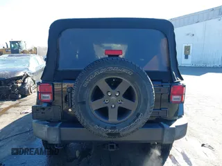 2016 Jeep Wrangler Unlimited Sport with VIN 1C4BJWDG1GL226069, listed as a IAAI auction lot 41003276 with 88,015 mi miles and . Bid and sale history available at DreamBid. Image 16.