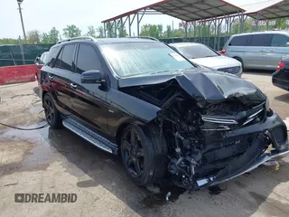 2017 Mercedes-Benz GLE 43 AMG z VIN 4JGDA6EB3HA984550, wystawiony jako IAAI lot #42104900 z przebiegiem 110 597 mil mil oraz . Historia ofert i sprzedaży dostępna na DreamBid. Obrazek 1.