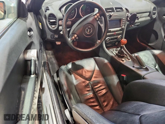 2005 Mercedes-Benz SLK 230/320 with VIN WDBWK56F65F024447, listed as a Copart auction lot 60260695 with Not provided miles and Salvage title. Bid and sale history available at DreamBid. Image 8.