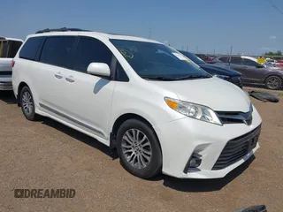 2018 Toyota Sienna XLE Auto Access Seat with VIN 5TDYZ3DC1JS930051, listed as a IAAI auction lot 42110401 with 130,121 mi miles and . Bid and sale history available at DreamBid. Image 1.