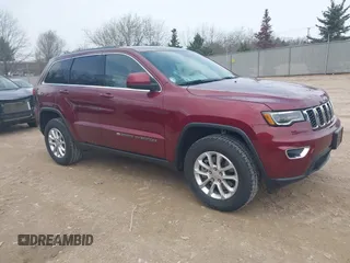2022 Jeep Grand Cherokee Laredo E с VIN 1C4RJFAG0NC121555, выставлен на аукционе IAAI как лот 42131742 с пробегом 35 535 миль миль и . История ставок и продаж доступна на DreamBid. Изображение 1.
