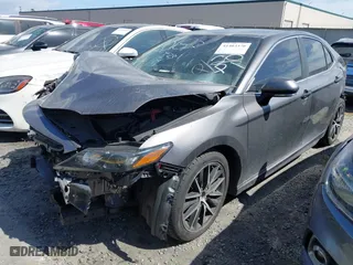 2022 Toyota Camry SE with VIN 4T1G11AK6NU055923, listed as a IAAI auction lot 41403370 with 34,048 mi miles. Bid and sale history available at carsss.com. Image 21.