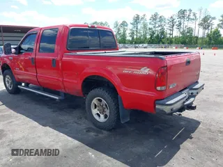 2005 Ford F-250 XL z VIN 1FTSW21P15EB14467, wystawiony jako IAAI lot #42254849 z przebiegiem 191 434 mil mil oraz . Historia ofert i sprzedaży dostępna na DreamBid. Obrazek 3.