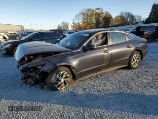 2021 Hyundai Sonata Hybrid Blue with VIN KMHL24JJ9MA029269, listed as a Copart auction lot 83890794 with 0 mi miles and Salvage Title. Bid and sale history available at carsss.com. Image 1.