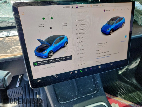 2024 Tesla Model Y Long Range z VIN 7SAYGDEE3RA238059, wystawiony jako Copart lot #61395925 z przebiegiem 14 991 mil mil oraz Szkoda całkowita • Salvage title. Historia ofert i sprzedaży dostępna na DreamBid. Obrazek 9.