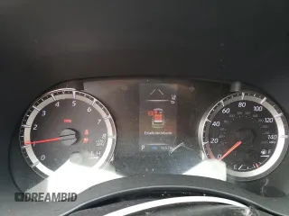 2022 Toyota Highlander L z VIN 5TDCZRBH1NS216485, wystawiony jako Copart lot #64766914 z przebiegiem 33 579 mil mil oraz Szkoda całkowita • Salvage title. Historia ofert i sprzedaży dostępna na DreamBid. Obrazek 9.