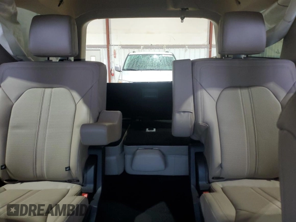 2023 Ford Expedition Limited with VIN 1FMJU1K80PEA45983, listed as a Copart auction lot 43219215 with 19,385 mi miles and Salvage Title. Bid and sale history available at carsss.com. Image 10.