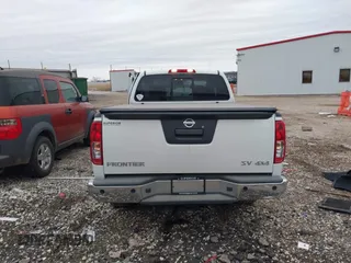 2019 Nissan Frontier SV z VIN 1N6AD0CWXKN877400, wystawiony jako IAAI lot #41437813 z przebiegiem 37 151 mil mil oraz . Historia ofert i sprzedaży dostępna na DreamBid. Obrazek 16.