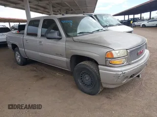 2005 GMC Sierra Denali z VIN 2GTEK63N951333884, wystawiony jako IAAI lot #42022698 z przebiegiem 251 416 mil mil oraz . Historia ofert i sprzedaży dostępna na DreamBid. Obrazek 1.