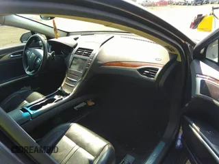 2013 Lincoln MKZ Hybrid с VIN 3LN6L2LU2DR810114, выставлен на аукционе IAAI как лот 40903368 с пробегом 102 538 миль миль и . История ставок и продаж доступна на DreamBid. Изображение 5.