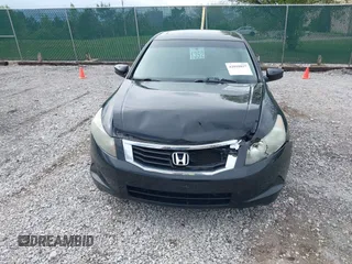 2010 Honda Accord EX-L z VIN 1HGCP2F86AA032708, wystawiony jako IAAI lot #42010837 z przebiegiem 196 739 mil mil oraz . Historia ofert i sprzedaży dostępna na DreamBid. Obrazek 12.