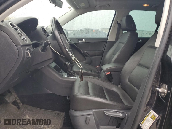 2013 Volkswagen Tiguan SE with VIN WVGAV3AX3DW617393, listed as a Copart auction lot 83616524 with 119,260 mi miles and Salvage title. Bid and sale history available at DreamBid. Image 7.