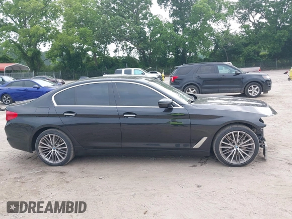 2017 BMW 5 Series 530i z VIN WBAJA5C31HWA35160, wystawiony jako IAAI lot #42405681 z przebiegiem 100 630 mil mil oraz . Historia ofert i sprzedaży dostępna na DreamBid. Obrazek 13.