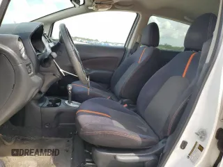 2015 Nissan Note SR z VIN 3N1CE2CP3FL399892, wystawiony jako Copart lot #72311024 z przebiegiem 80 234 mil mil oraz Szkoda całkowita • Salvage title. Historia ofert i sprzedaży dostępna na DreamBid. Obrazek 7.