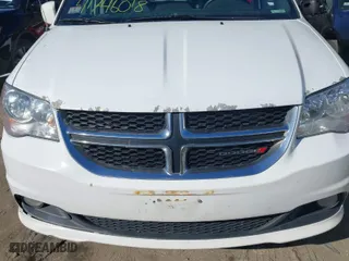 2017 Dodge Grand Caravan SXT with VIN 2C4RDGCG3HR827506, listed as a IAAI auction lot 41746018 with 264,324 mi miles. Bid and sale history available at carsss.com. Image 6.