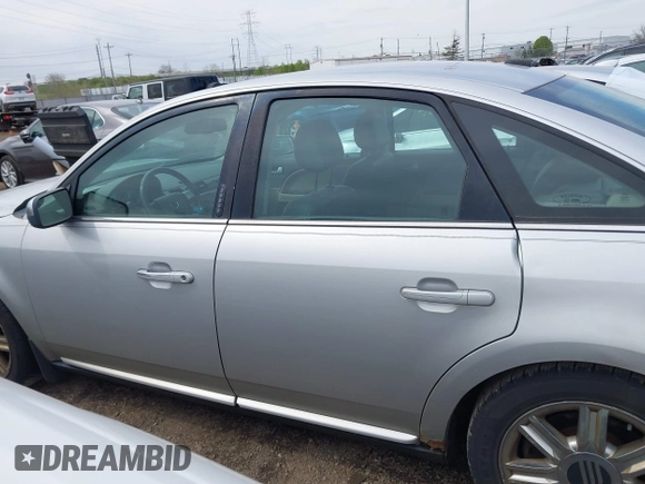 2009 Mercury Sable Premier with VIN 1MEHM42W19G629012, listed as a IAAI auction lot 42070705 with 182,507 mi miles and . Bid and sale history available at DreamBid. Image 15.