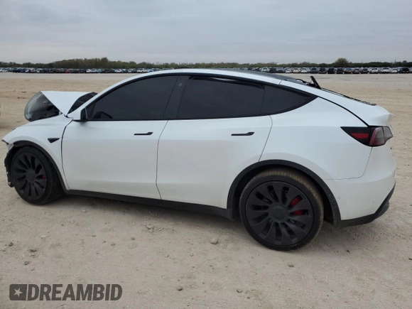2021 Tesla Model Y Performance z VIN 5YJYGDEF0MF267326, wystawiony jako Copart lot #52319925 z przebiegiem Nie podano mil oraz Szkoda całkowita • Salvage title. Historia ofert i sprzedaży dostępna na DreamBid. Obrazek 2.