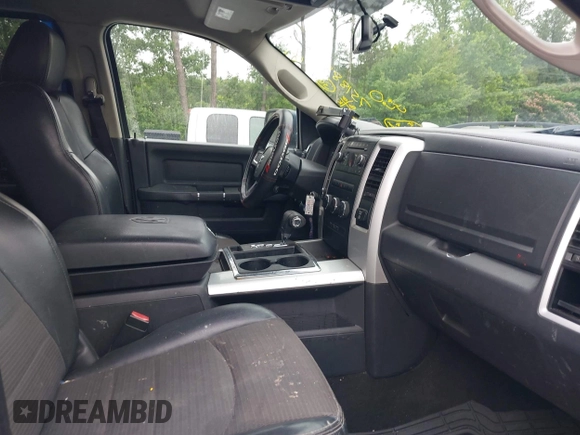 2009 Dodge 1500 Laramie z VIN 1D3HV13TX9S751888, wystawiony jako IAAI lot #42367204 z przebiegiem 206 933 mil mil oraz . Historia ofert i sprzedaży dostępna na DreamBid. Obrazek 5.