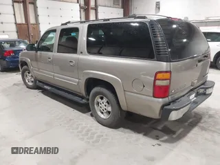 2002 Chevrolet Suburban LT with VIN 3GNFK16ZX2G296571, listed as a IAAI auction lot 41979801 with 180,144 mi miles. Bid and sale history available at carsss.com. Image 3.
