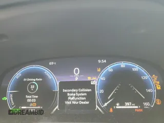 2025 Toyota Camry LE z VIN 4T1DAACKXSU554669, wystawiony jako Copart lot #55768925 z przebiegiem 1 830 mil mil oraz Szkoda całkowita • Salvage title. Historia ofert i sprzedaży dostępna na DreamBid. Obrazek 9.