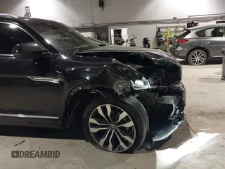 2022 Volkswagen Atlas SEL Premium R-Line with VIN 1V2FE2CAXNC204546, listed as a IAAI auction lot 41124737 with 51,226 mi miles and . Bid and sale history available at DreamBid. Image 6.