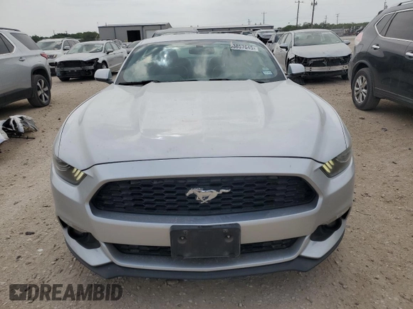 2016 Ford Mustang EcoBoost z VIN 1FA6P8TH7G5285000, wystawiony jako Copart lot #53857645 z przebiegiem 71 193 mil mil oraz Czysty tytuł • Clean title. Historia ofert i sprzedaży dostępna na DreamBid. Obrazek 5.