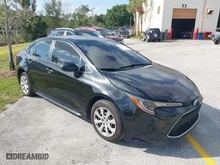 2022 Toyota Corolla LE with VIN JTDEPMAE1NJ206769, listed as a IAAI auction lot 41875080 with 37,576 mi miles. Bid and sale history available at carsss.com. Image 1.