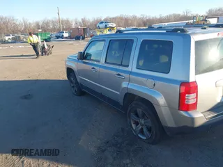 2016 Jeep Patriot Sport с VIN 1C4NJPBA5GD738350, выставлен на аукционе IAAI как лот 41326611 с пробегом 131 045 миль миль и . История ставок и продаж доступна на DreamBid. Изображение 3.