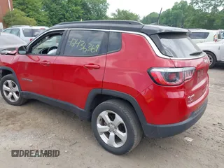 2018 Jeep Compass Latitude с VIN 3C4NJDBBXJT270575, выставлен на аукционе IAAI как лот 42436369 с пробегом 90 311 миль миль и . История ставок и продаж доступна на DreamBid. Изображение 3.