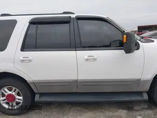 2003 Ford Expedition Special Service with VIN 1FMFU16L63LA30060, listed as a IAAI auction lot 41619687 with 178,703 mi miles. Bid and sale history available at carsss.com. Image 13.