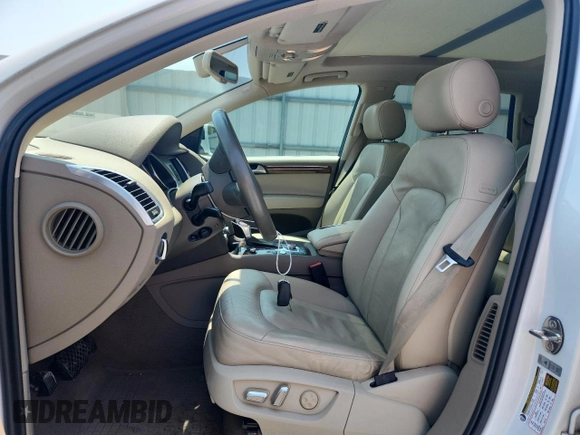 2015 Audi Q7 Premium Plus with VIN WA1LGAFE4FD005120, listed as a Copart auction lot 62014395 with 149,676 mi miles and Salvage title. Bid and sale history available at DreamBid. Image 7.