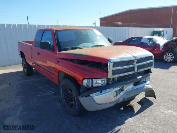 2002 Dodge Ram 2500 with VIN 3B7KC23C22M220046, listed as a IAAI auction lot 41651900 with 260,860 mi miles. Bid and sale history available at carsss.com. Image 1.