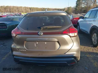 2024 Nissan Kicks S with VIN 3N1CP5BV4RL567877, listed as a IAAI auction lot 41238024 with 8,064 mi miles. Bid and sale history available at carsss.com. Image 16.