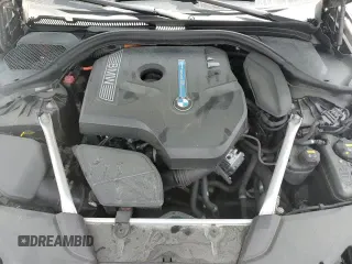 2019 BMW 5 Series 530e xDrive z VIN WBAJB1C59KB376969, wystawiony jako Copart lot #64125575 z przebiegiem 132 820 mil mil oraz Czysty tytuł • Clean title. Historia ofert i sprzedaży dostępna na DreamBid. Obrazek 13.