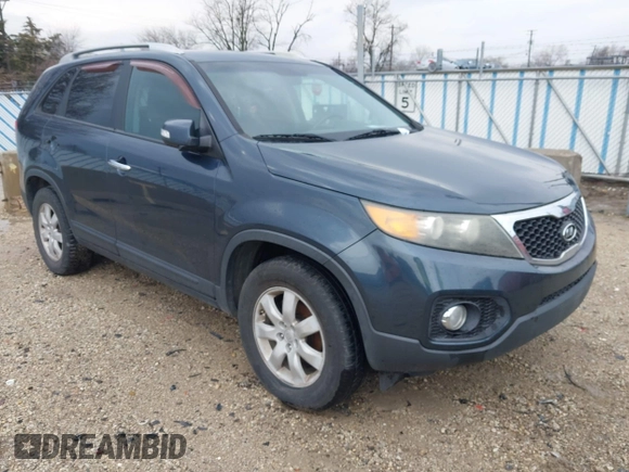 2011 Kia Sorento LX with VIN 5XYKT3A14BG082532, listed as a IAAI auction lot 41942275 with 199,525 mi miles and . Bid and sale history available at carsss.com. Image 1.