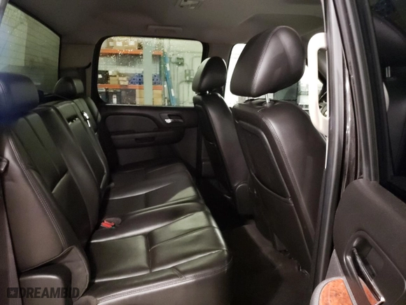 2011 Chevrolet Silverado 2500HD LTZ with VIN 1GC1KYCG3BF233375, listed as a Copart auction lot 84524444 with 263,219 mi miles and Salvage Title. Bid and sale history available at carsss.com. Image 10.