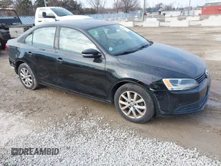 2012 Volkswagen Jetta Sedan SE w/Convenience with VIN 3VWDX7AJ5CM398348, listed as a IAAI auction lot 41708085 with 147,477 mi miles. Bid and sale history available at carsss.com. Image 1.