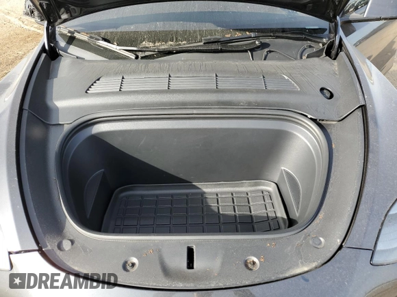 2024 Tesla Model Y with VIN 7SAYGDED5RF105278, listed as a Copart auction lot 44376125 with 12,693 mi miles and Salvage Title. Bid and sale history available at DreamBid. Image 11.