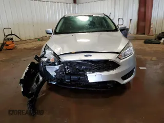 2018 Ford Focus SE with VIN 1FADP3F2XJL328698, listed as a Copart auction lot 46577805 with 59,655 mi miles and Clean Title. Bid and sale history available at carsss.com. Image 5.