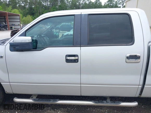 2011 Ford F-150 XL with VIN 1FTFW1CF6BKD68480, listed as a IAAI auction lot 41950791 with 219,496 mi miles. Bid and sale history available at carsss.com. Image 14.
